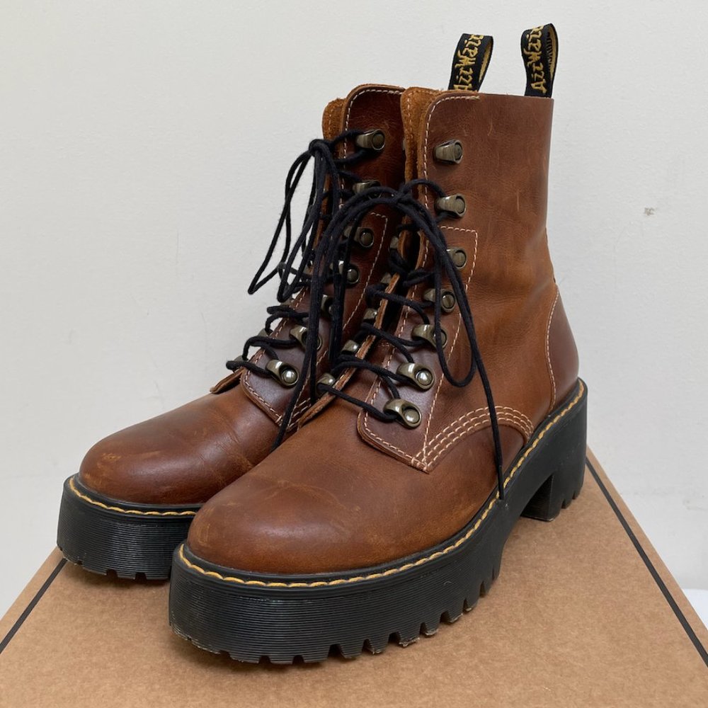 Dr. Martens Butterscotch Leona Boots Size 8